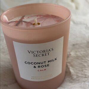 Victoria’s Secret coconut milk & rose calm candle 9oz candle‎